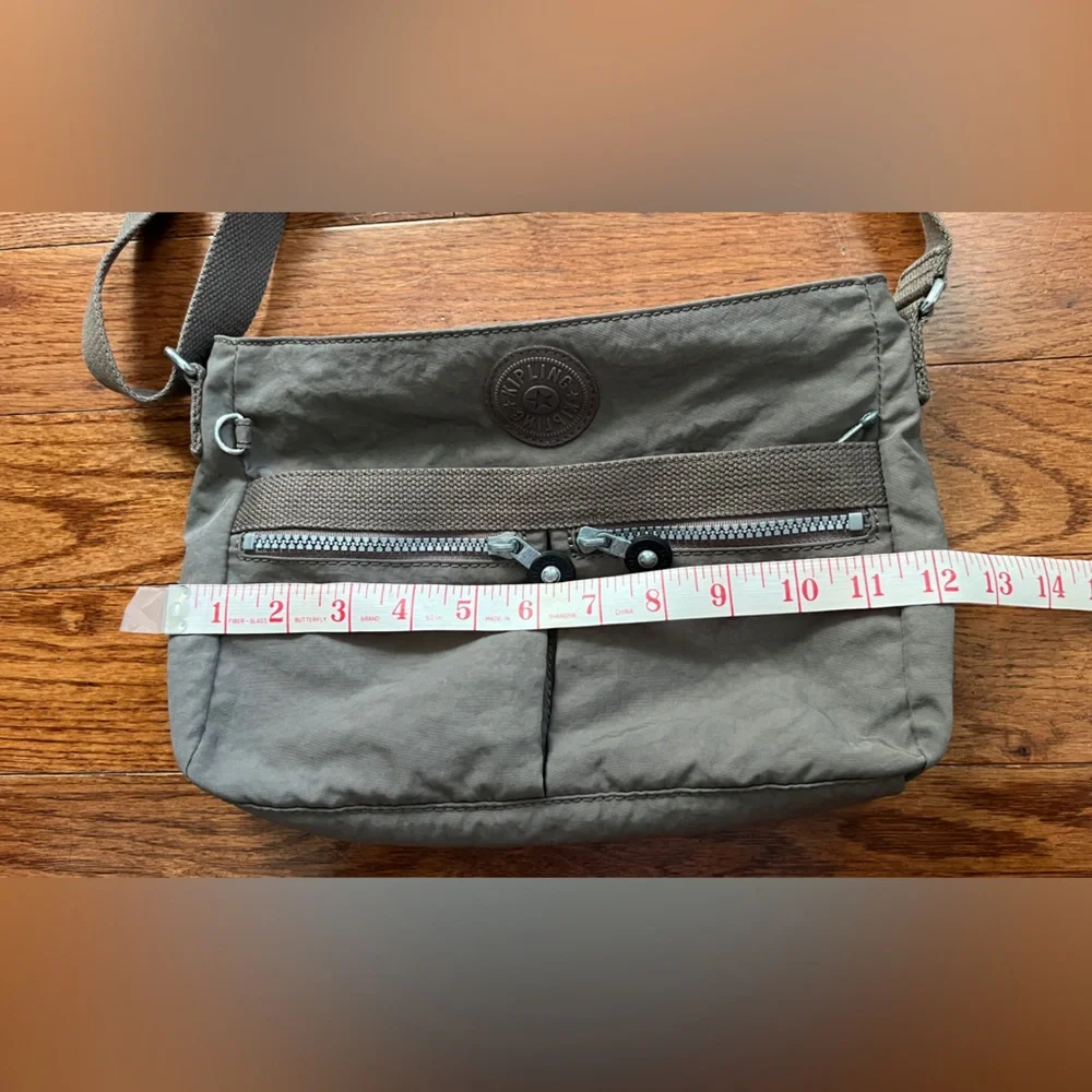 Kipling Women's Angie Handbag, Lightweight Crossbody, Nylon Travel Bag - Picture 9 of 9